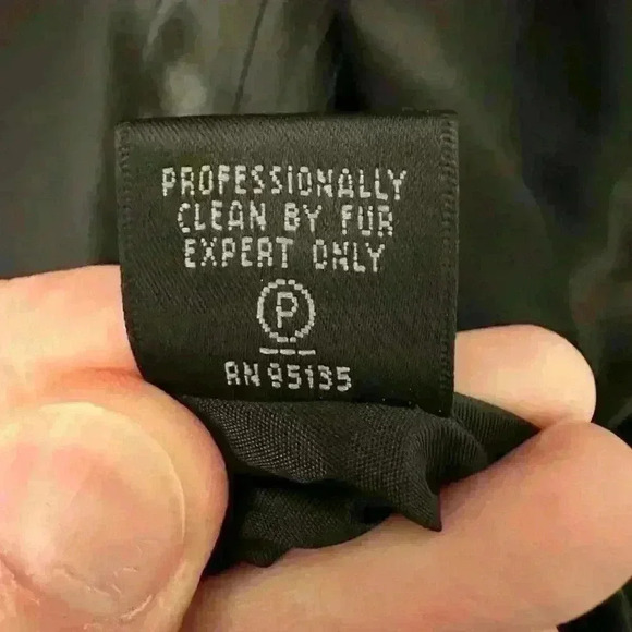 Lafayette 148 100% Rabbit Fur Vest, 100% Leather Trim - Black, Women’s Size M - Picture 5 of 9